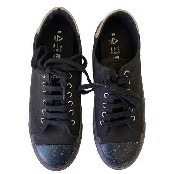 Recykers Camden Black Vegan Sneakers Recycled Sustainable Women's Size 39 US 7 - Picture 2 of 11